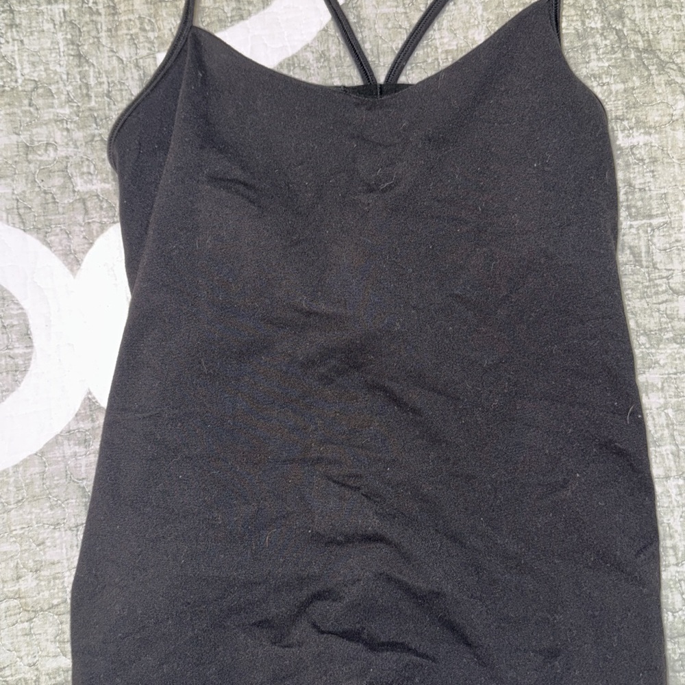 Black lululemon tank